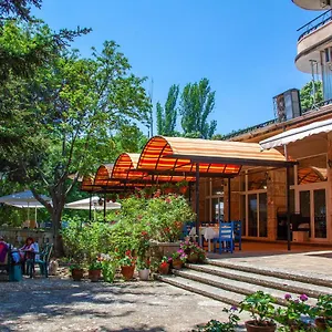 Adis Otel