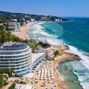 sirius-beach-hotel-spa.varna-hotels.com/